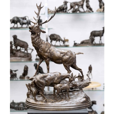 Sculpture – Famille De Cervidés , Hippolyte Heizler (1828-1871) – Bronze