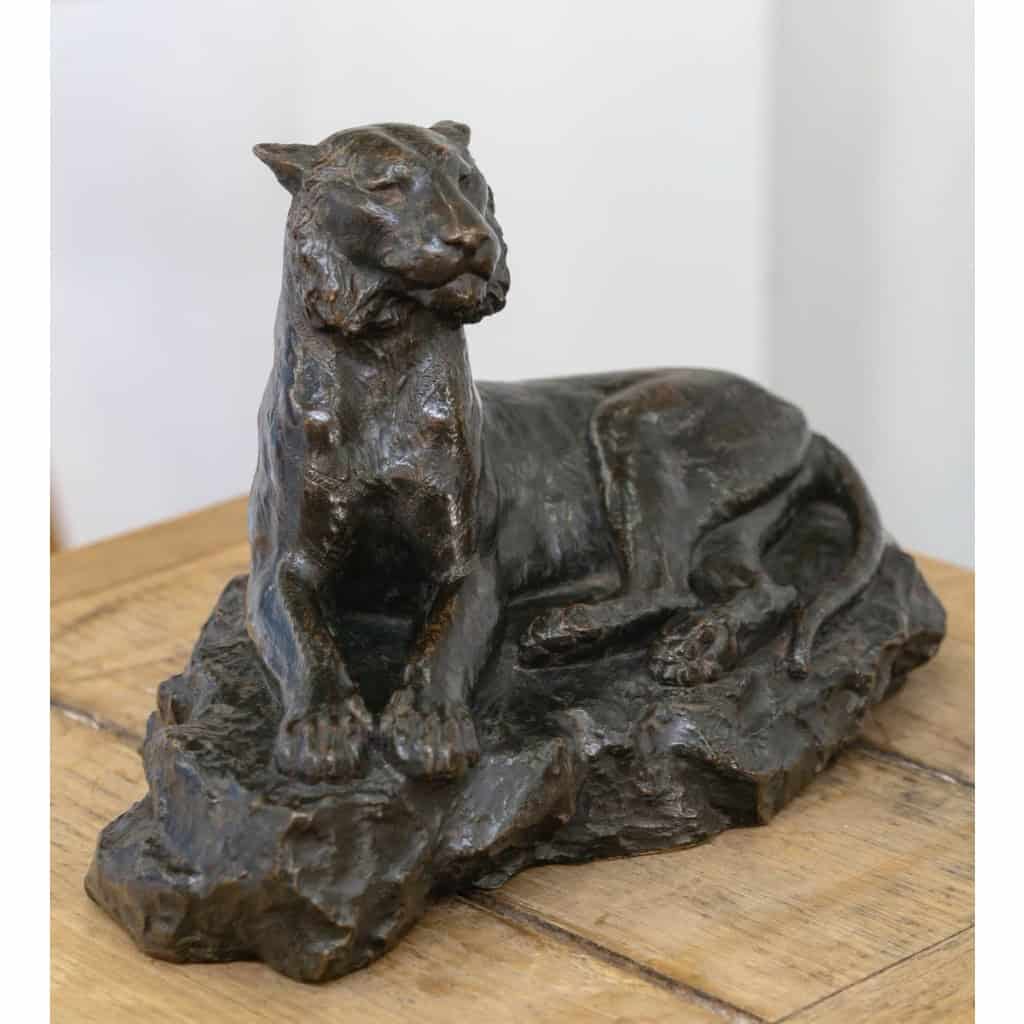 Sculpture – Le Tigre Couché , François Auguste Hippolyte Peyrol (1856-1929) – Bronze 5 Sculpture – Le Tigre Couché , François Auguste Hippolyte Peyrol (1856-1929) – Bronze 5