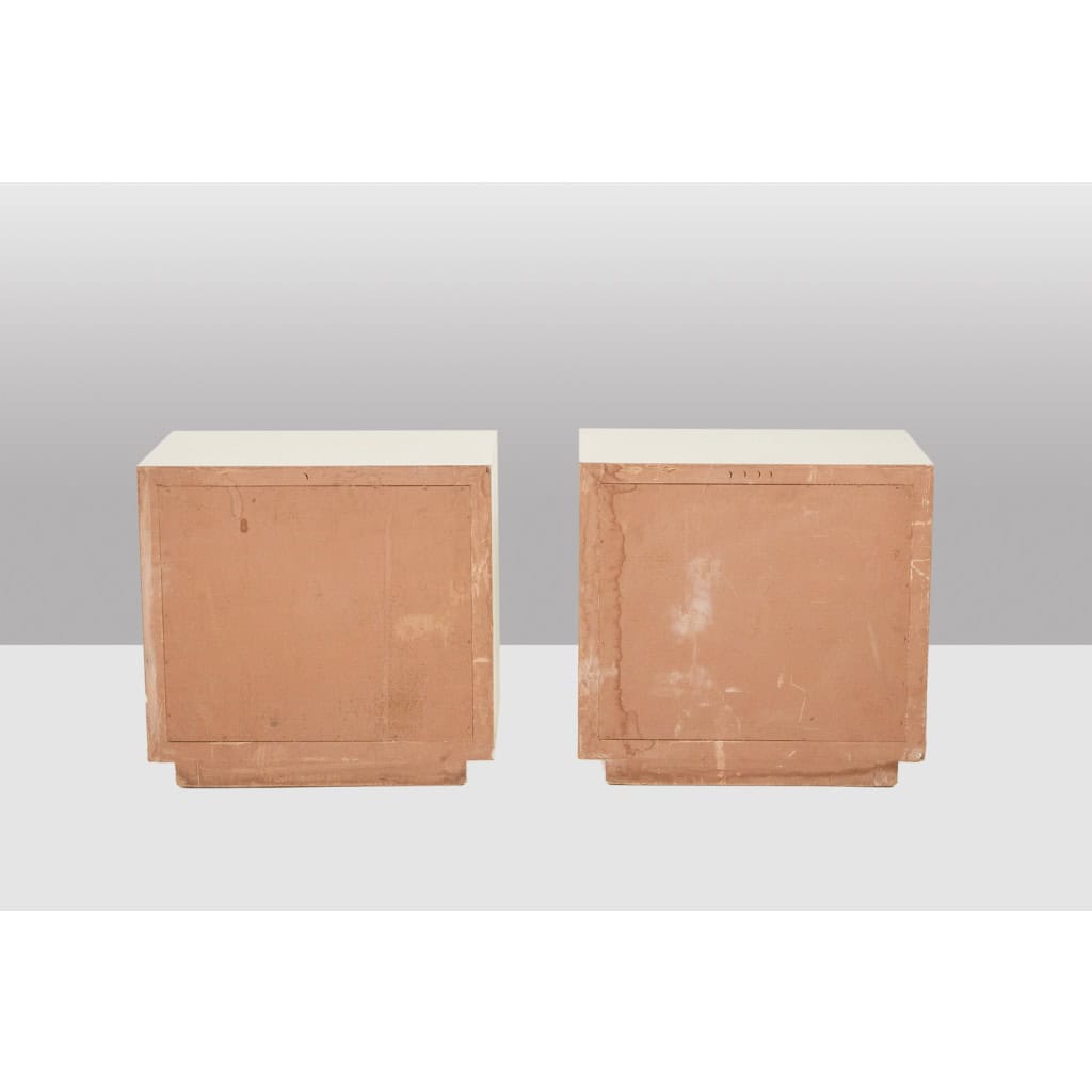 Luciano Frigerio. Paire de chevets en bois laqué et bronze. Années 70 12