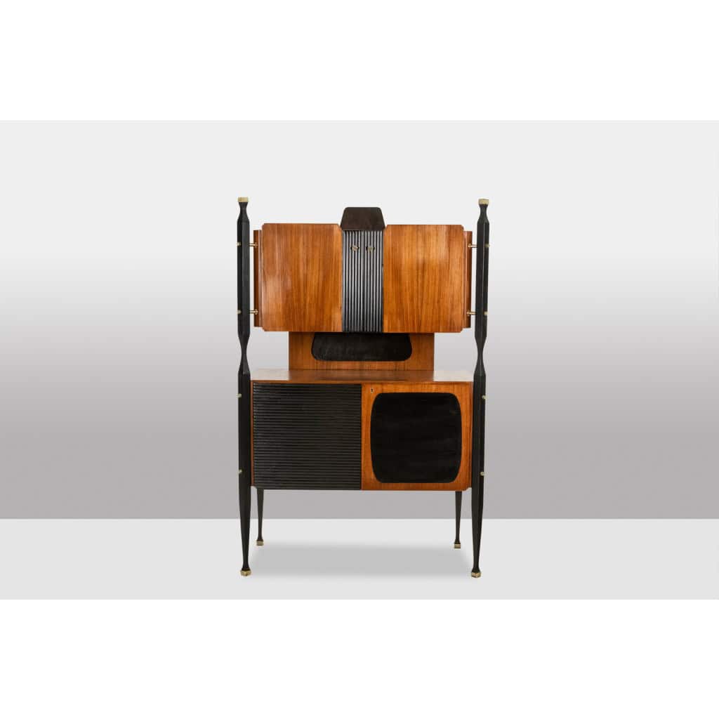 Paire de cabinets italiens en placage de teck. Années 1960. 4