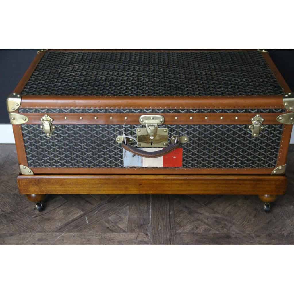 Valise Goyard ancienne 86 cm en toile a chevrons 20 Valise Goyard ancienne 86 cm en toile a chevrons 20