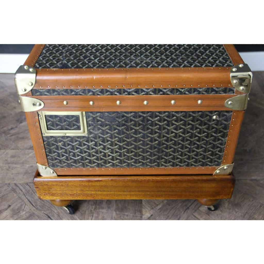 Valise Goyard ancienne 86 cm en toile a chevrons 9 Valise Goyard ancienne 86 cm en toile a chevrons 9