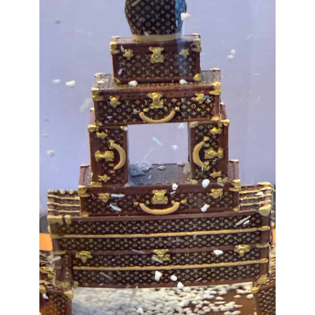 Boule a neige Louis Vuitton modele Tour Eiffel 9