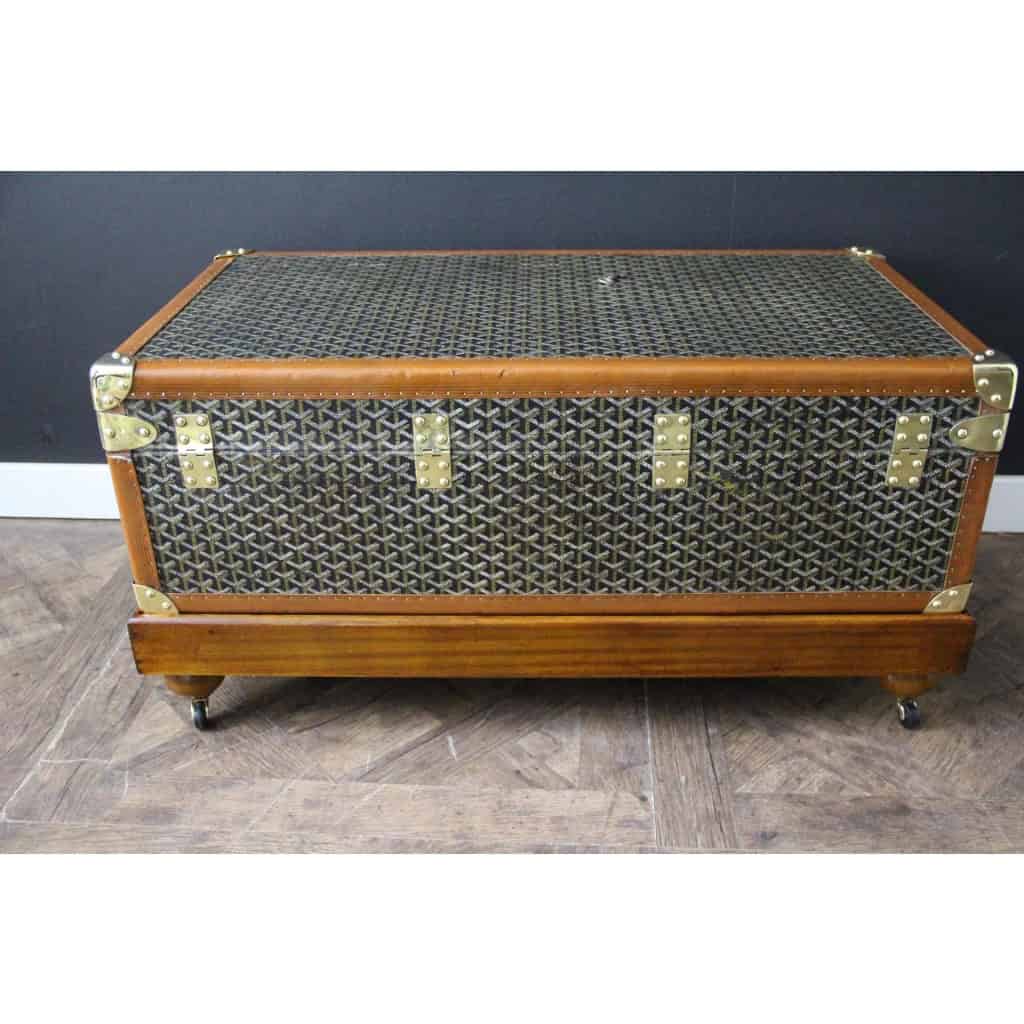Valise Goyard ancienne 86 cm en toile a chevrons 10 Valise Goyard ancienne 86 cm en toile a chevrons 10