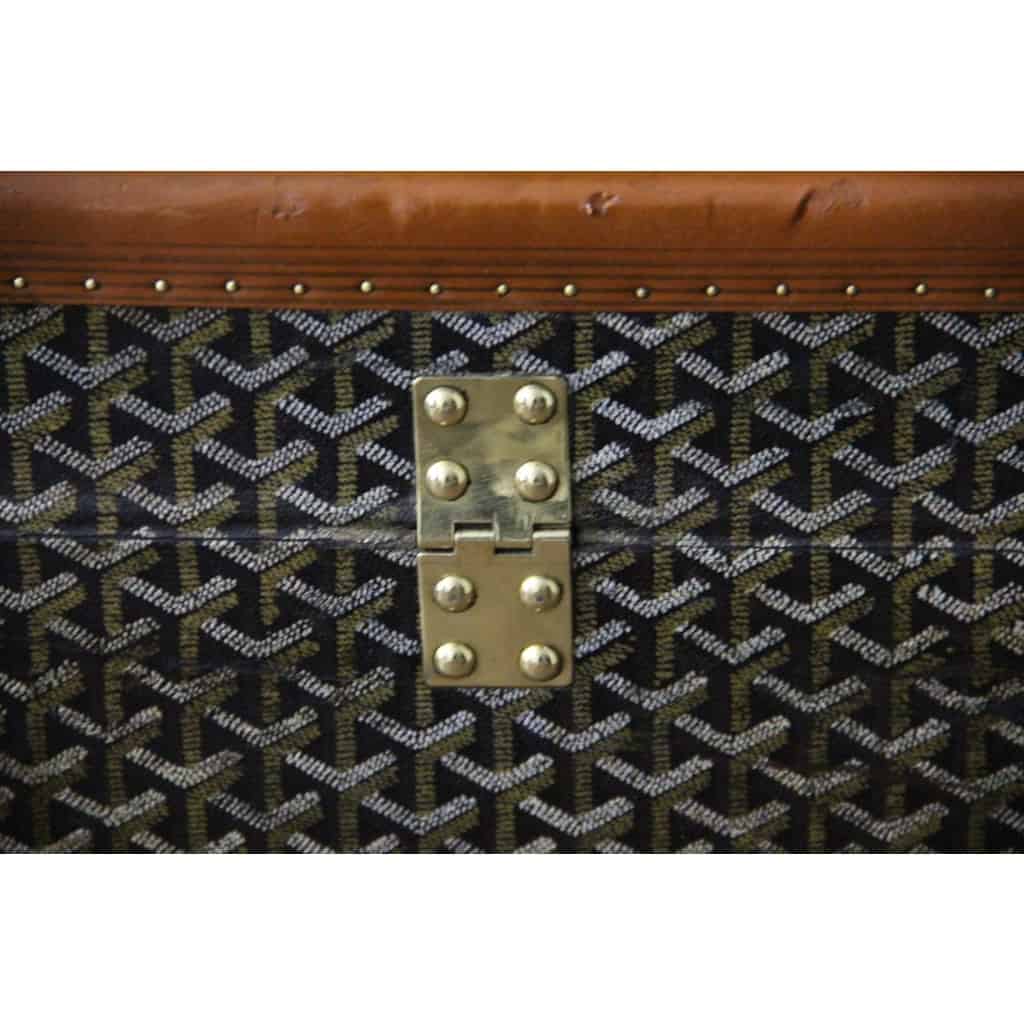 Valise Goyard ancienne 86 cm en toile a chevrons 11 Valise Goyard ancienne 86 cm en toile a chevrons 11