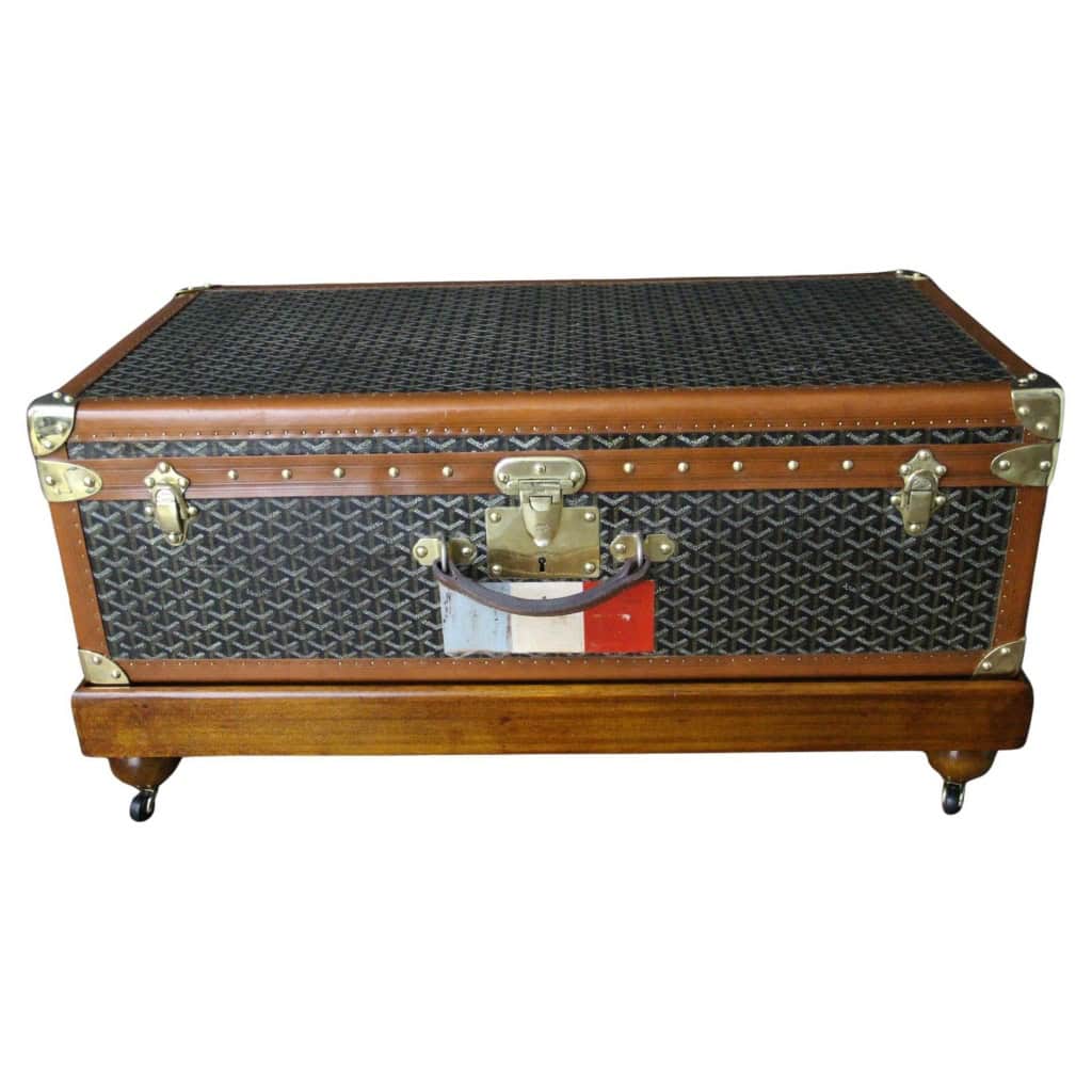 Valise Goyard ancienne 86 cm en toile a chevrons 3 Valise Goyard ancienne 86 cm en toile a chevrons 3