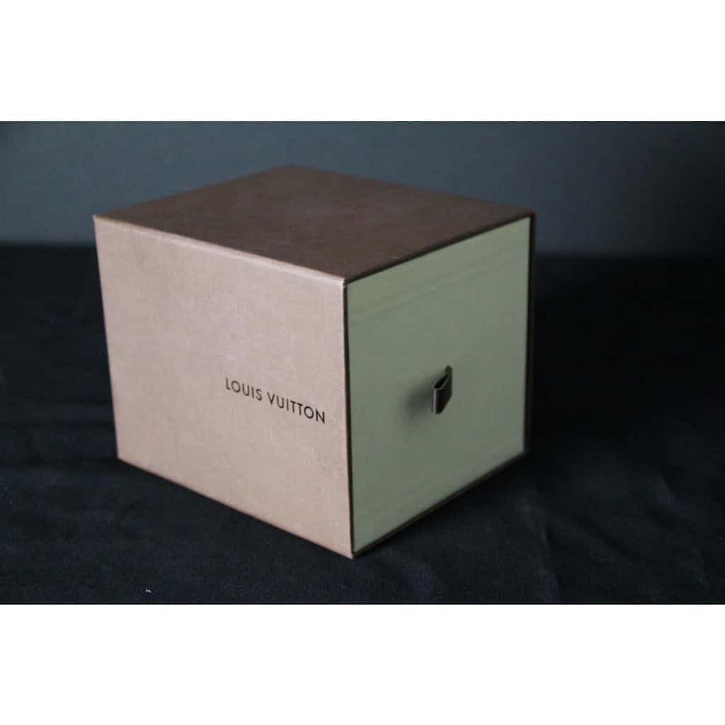 Boule à neige Louis Vuitton malle wardrobe 5 Boule à neige Louis Vuitton malle wardrobe 5