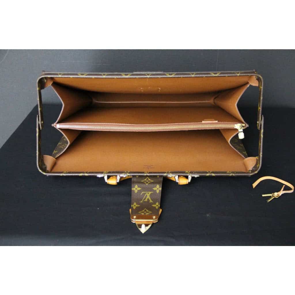 Porte documents Louis Vuitton ,sac de pilote Vuitton 18