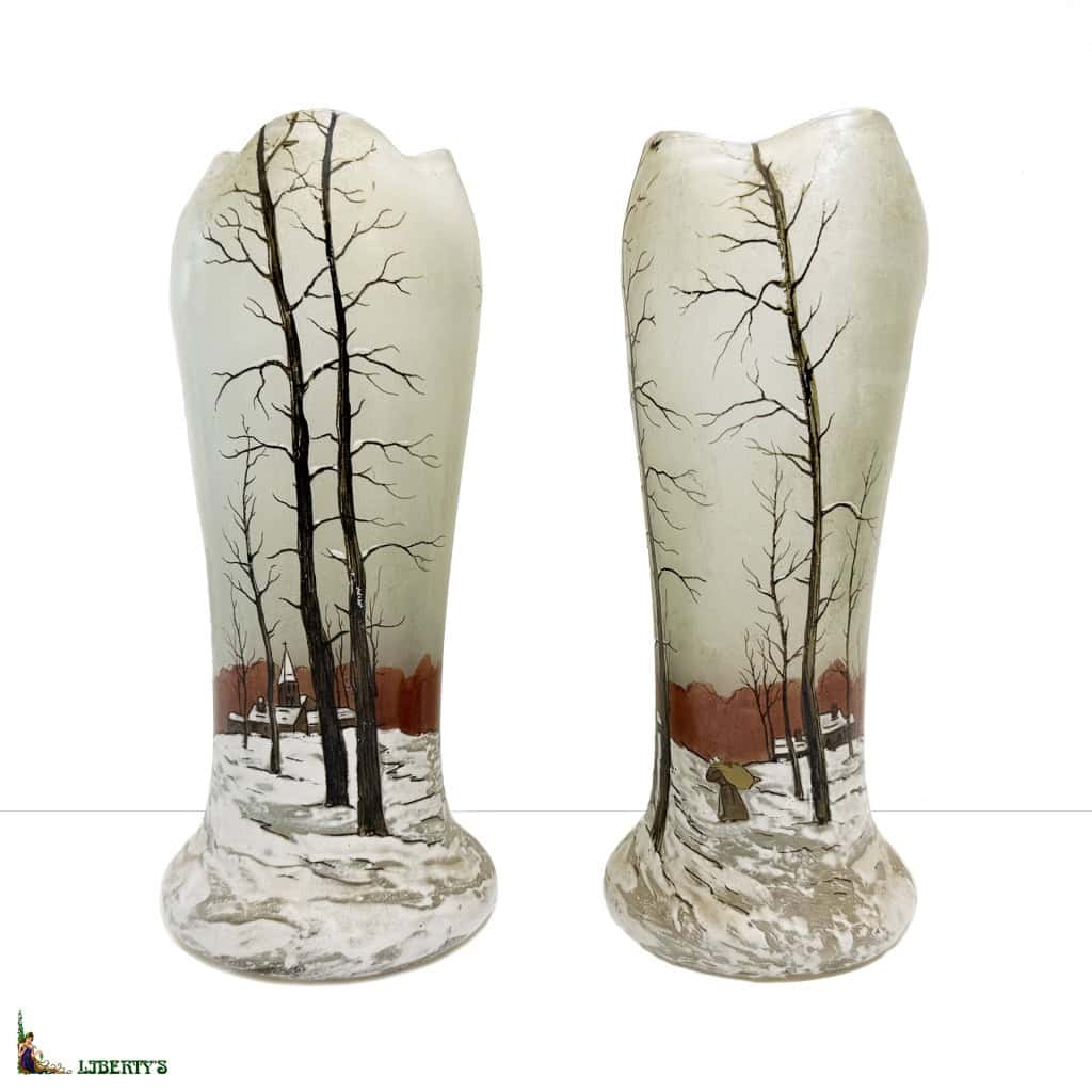 Paire de vases émaillés à décor de neige, haut. 28 cm, (Deb.XXe) 3