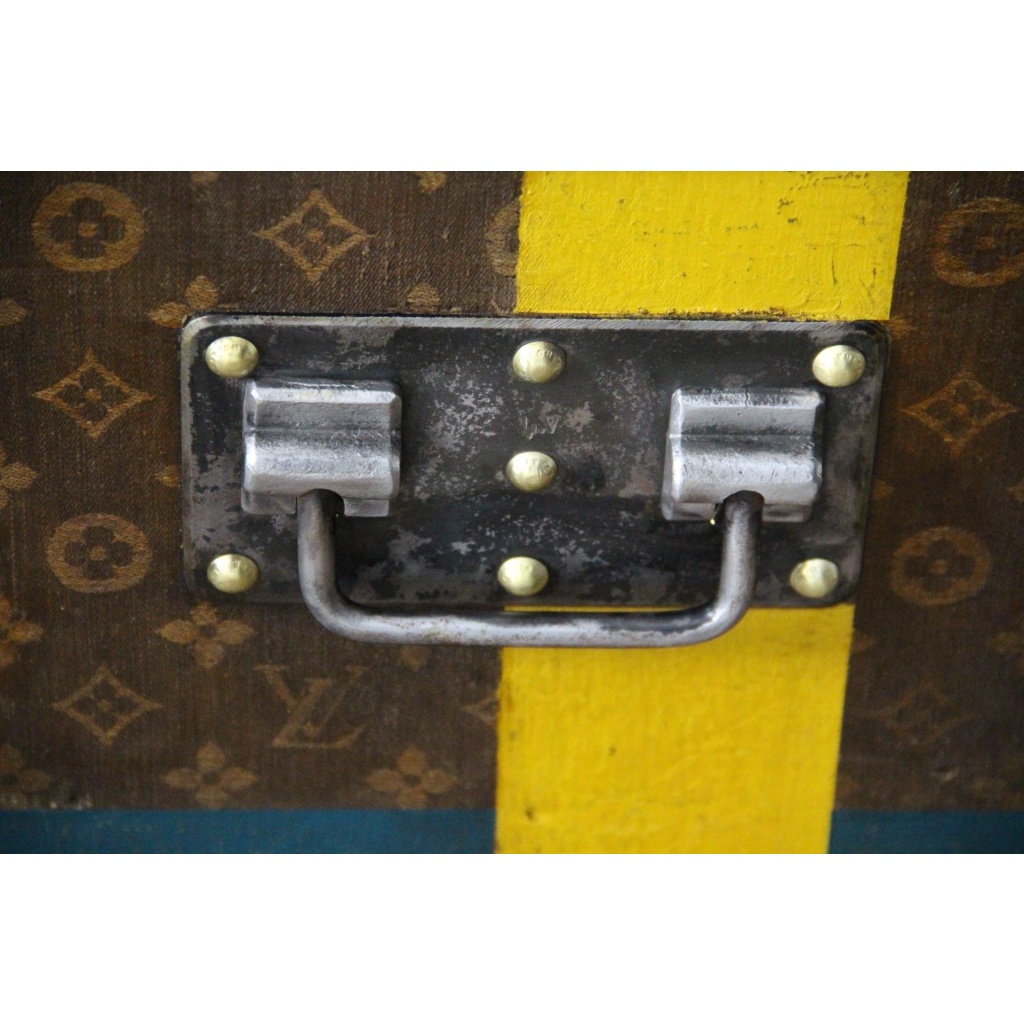 Malle Vuitton courrier 100 cm en toile tissée 12