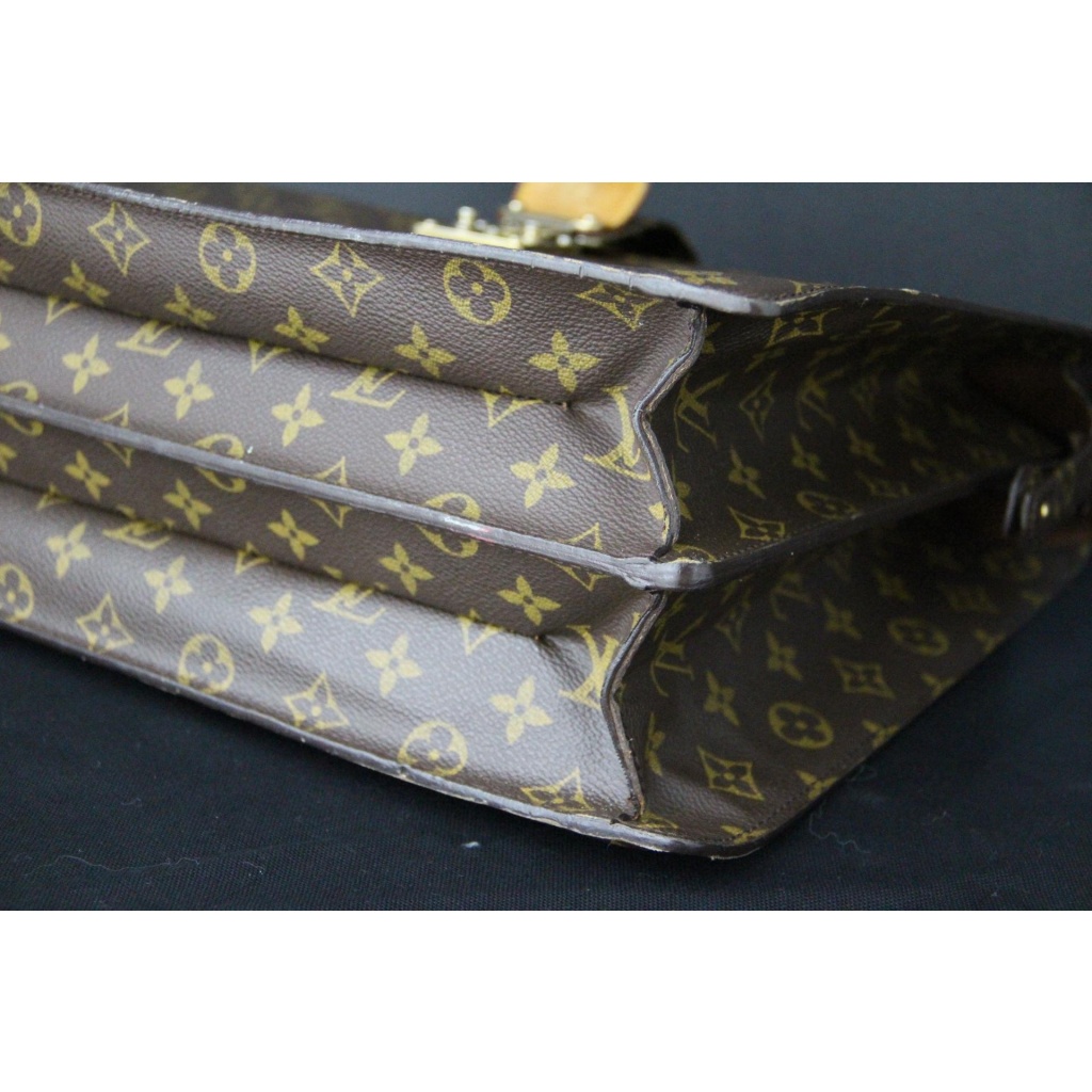 Sac de pilote ou de docteur Louis Vuitton en monogram 12