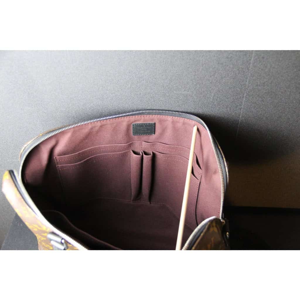 Porte-documents Louis Vuitton Monogram Macassar – Garniture en cuir noir 12