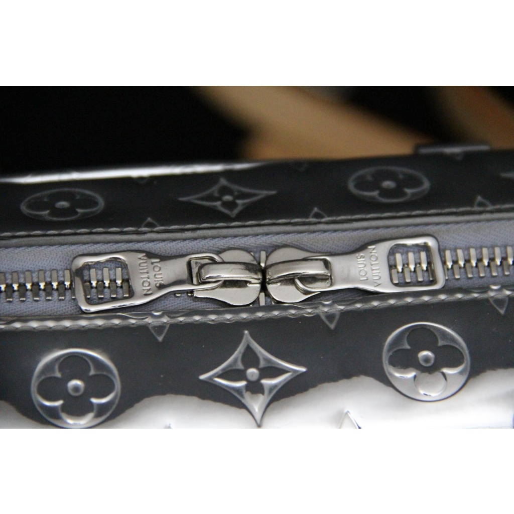 Sac Louis Vuitton Virgil Abloh miroir argent 13 Sac Louis Vuitton Virgil Abloh miroir argent 13