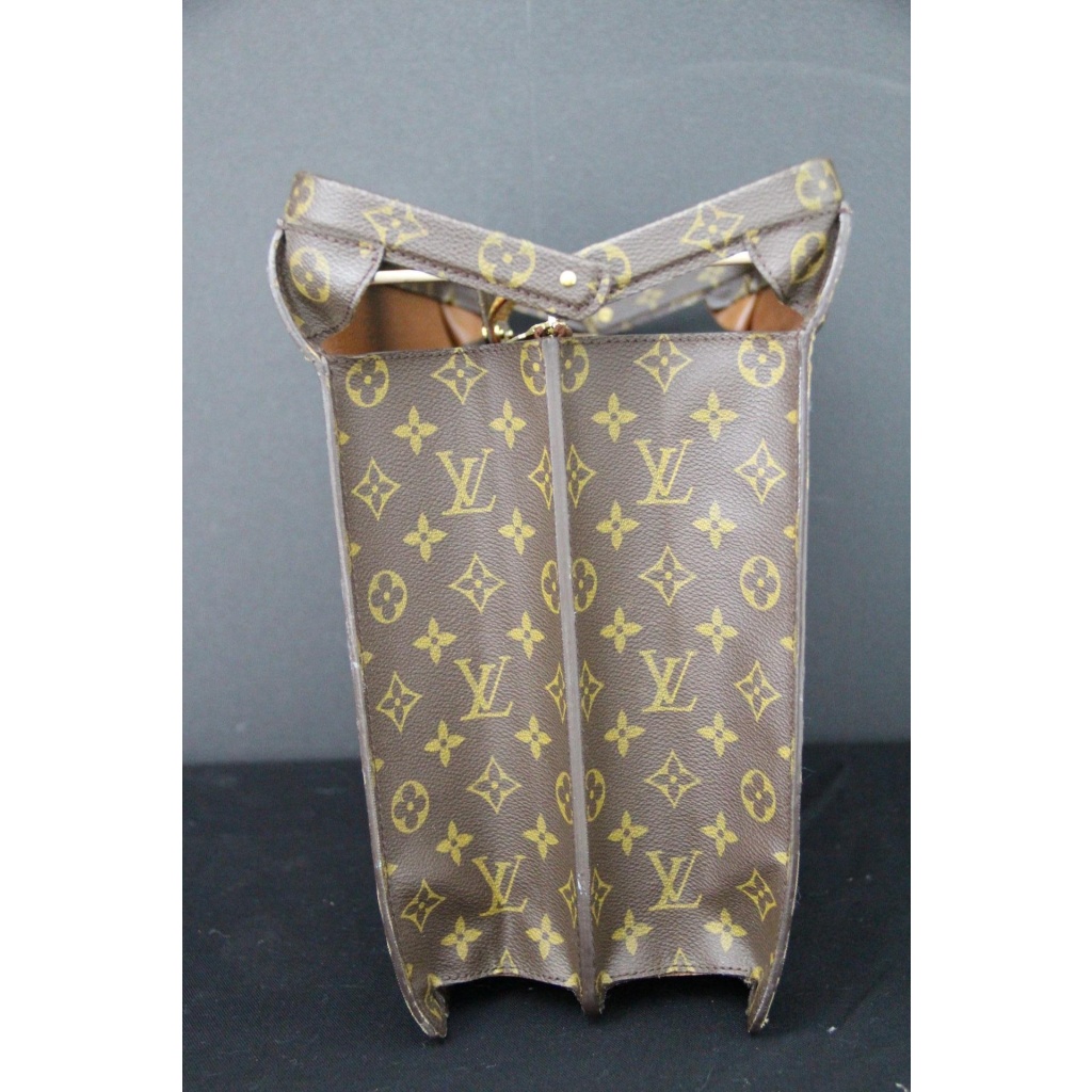 Sac de pilote ou de docteur Louis Vuitton en monogram 13