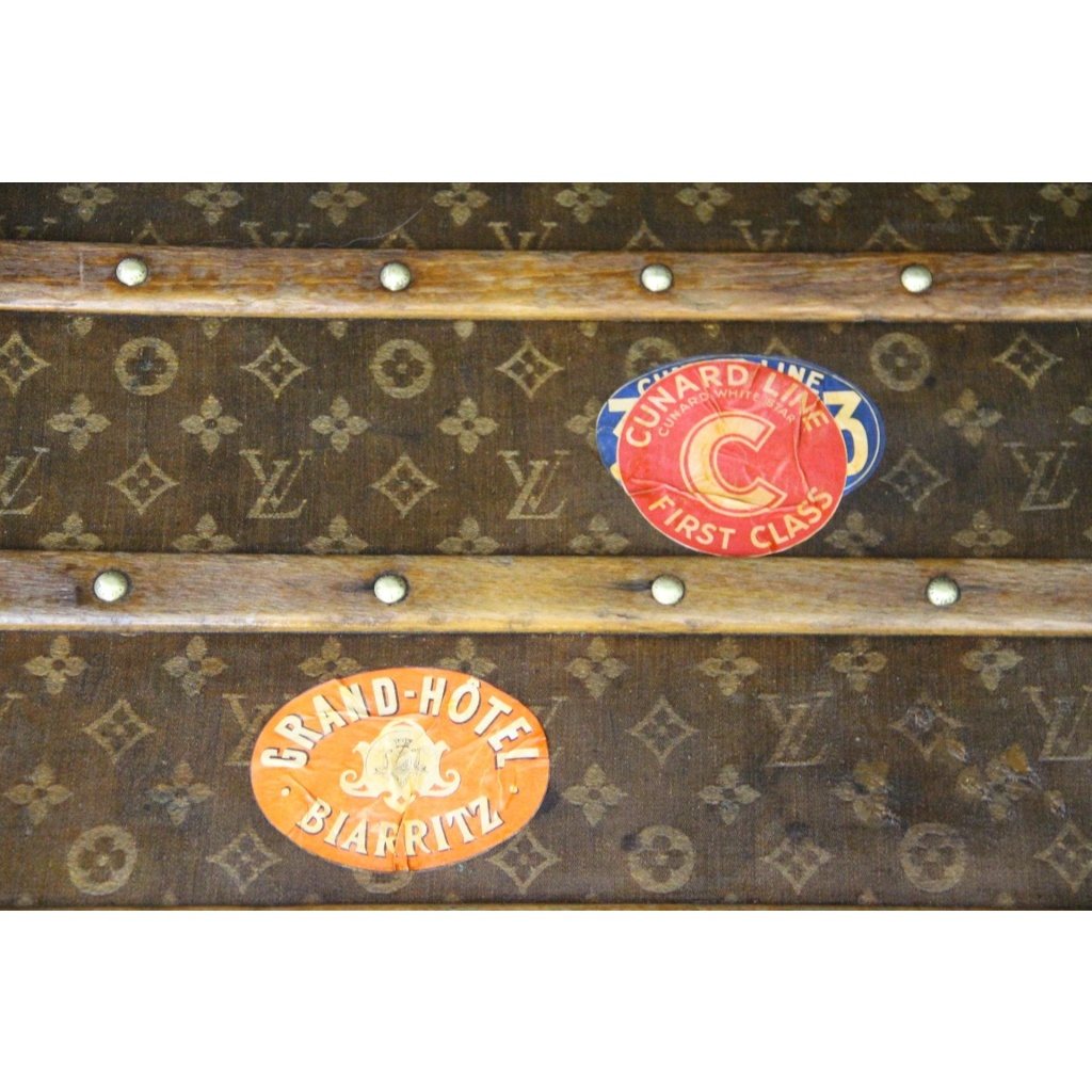 Malle Vuitton courrier 100 cm en toile tissée 14
