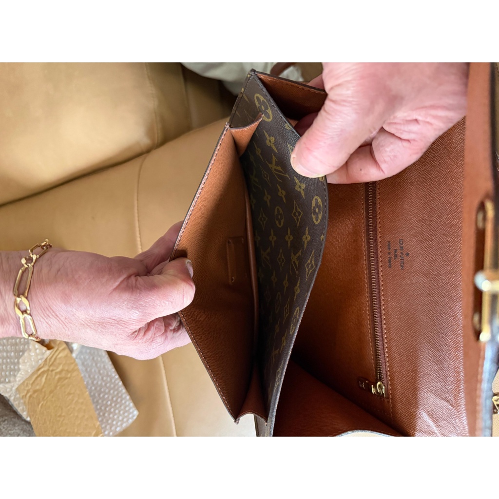 Petit sac Louis Vuitton à bandoulière Monceau 28 cm 17