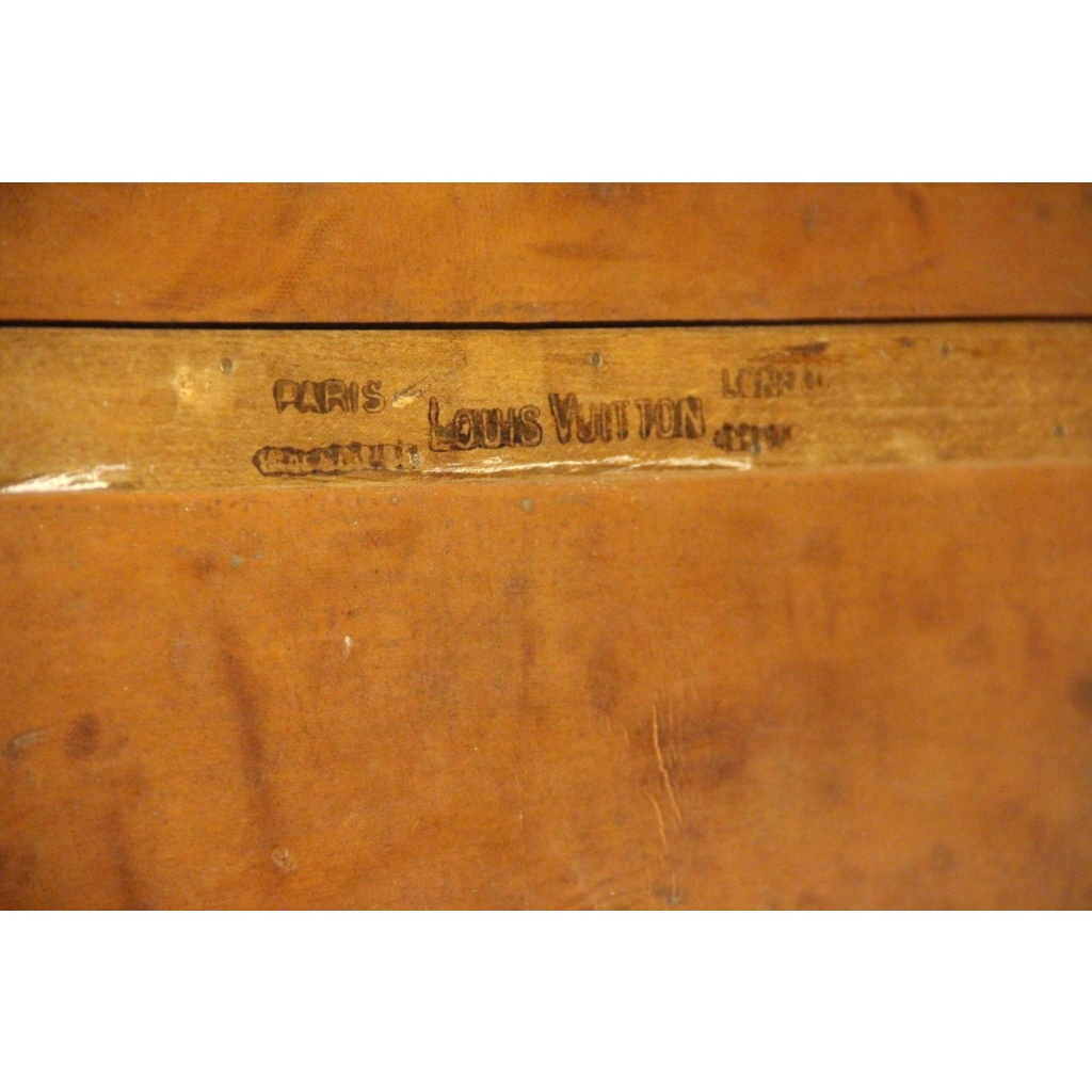 Malle Louis Vuitton en cuir courrier 90 cm 19