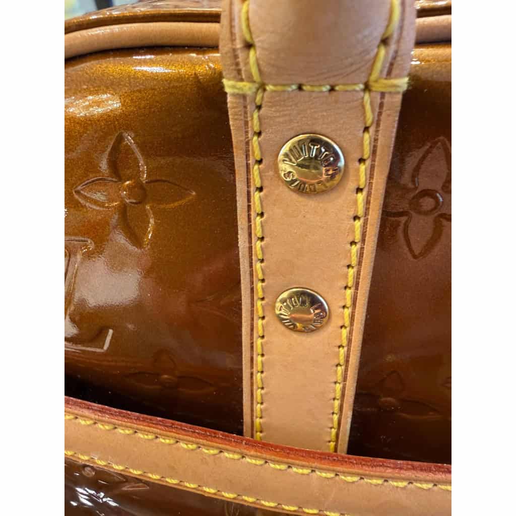 Sac Louis Vuitton verni couleur bronze doré 20 Sac Louis Vuitton verni couleur bronze doré 20