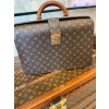 Sac de pilote ou de docteur Louis Vuitton en monogram 40