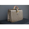 Sac de pilote ou de docteur Louis Vuitton en monogram 23