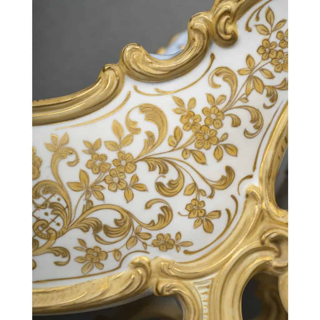 SITZENDORF, Centre de table en biscuit, Circa 1900 11