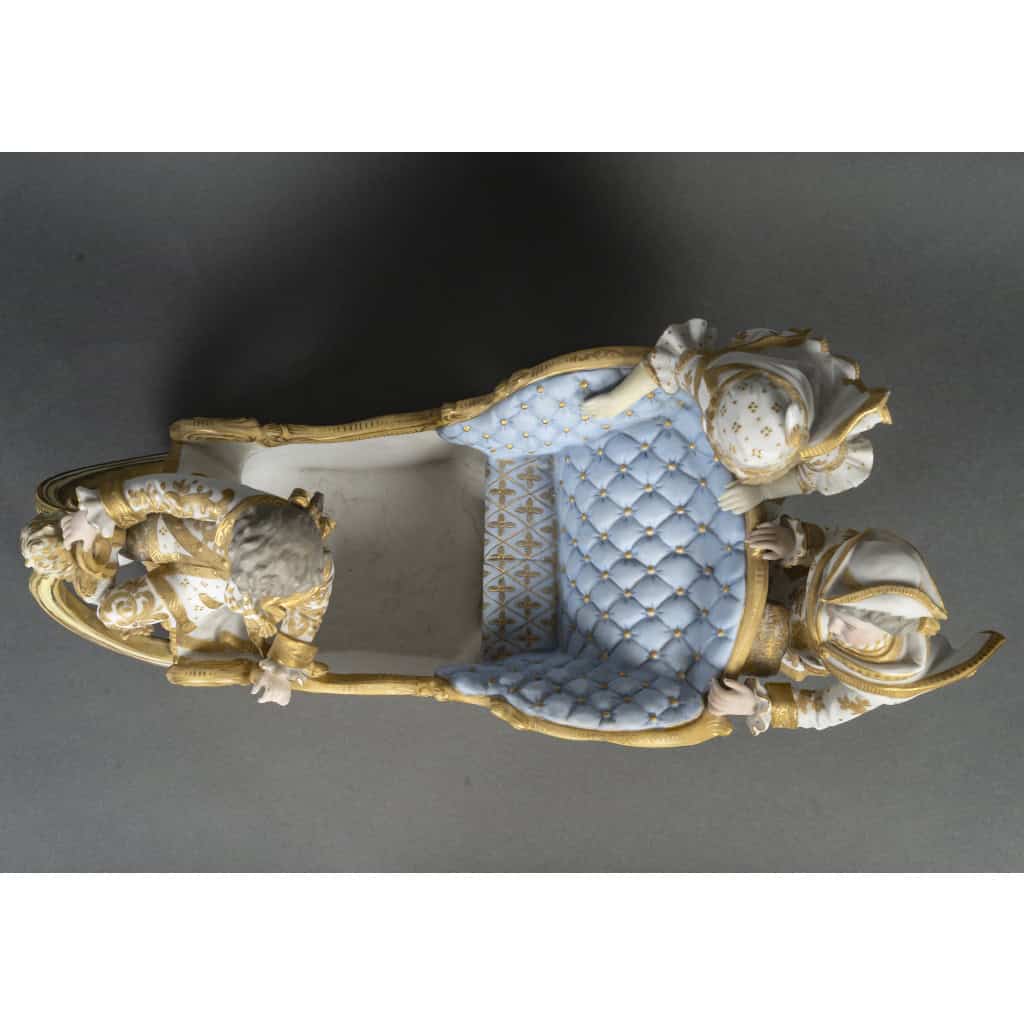 SITZENDORF, Centre de table en biscuit, Circa 1900 12