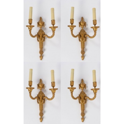 Suite de quatre appliques de style Louis XVI. XIXème siècle