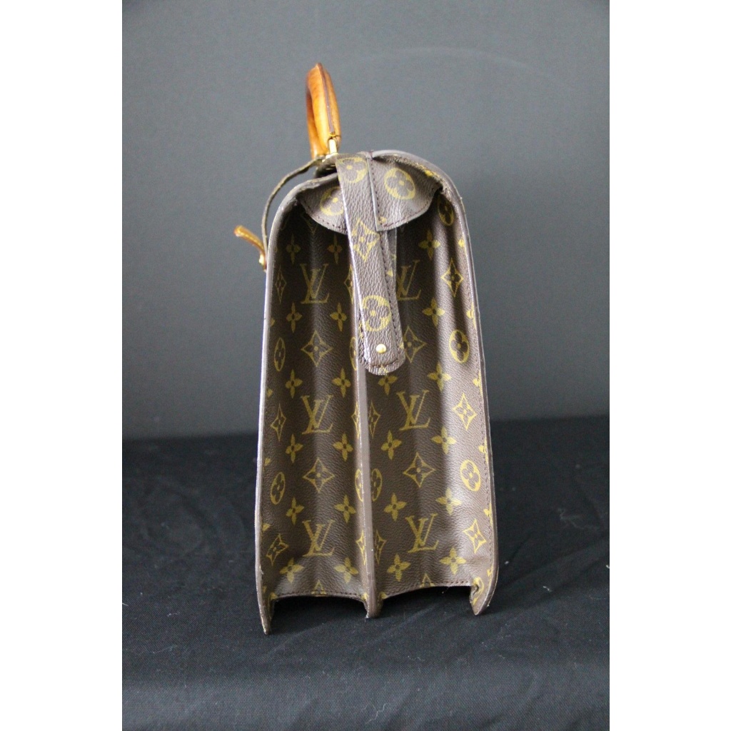 Sac de pilote ou de docteur Louis Vuitton en monogram 7