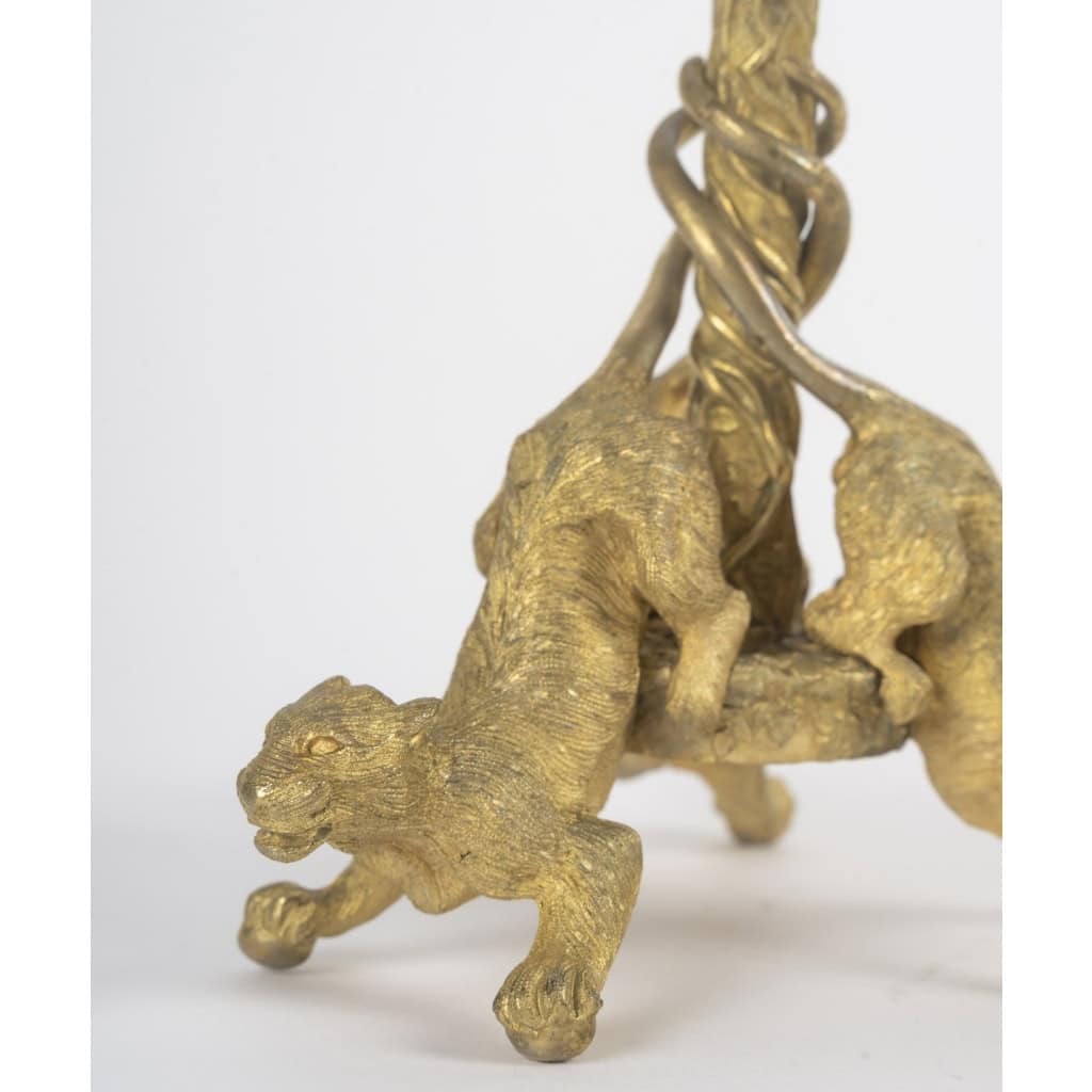 Paire de bougeoirs en bronze doré d&rsquo;époque Napoléon III attribués à Christophe FRATIN 7