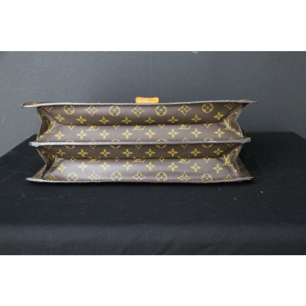 Sac de pilote ou de docteur Louis Vuitton en monogram 10