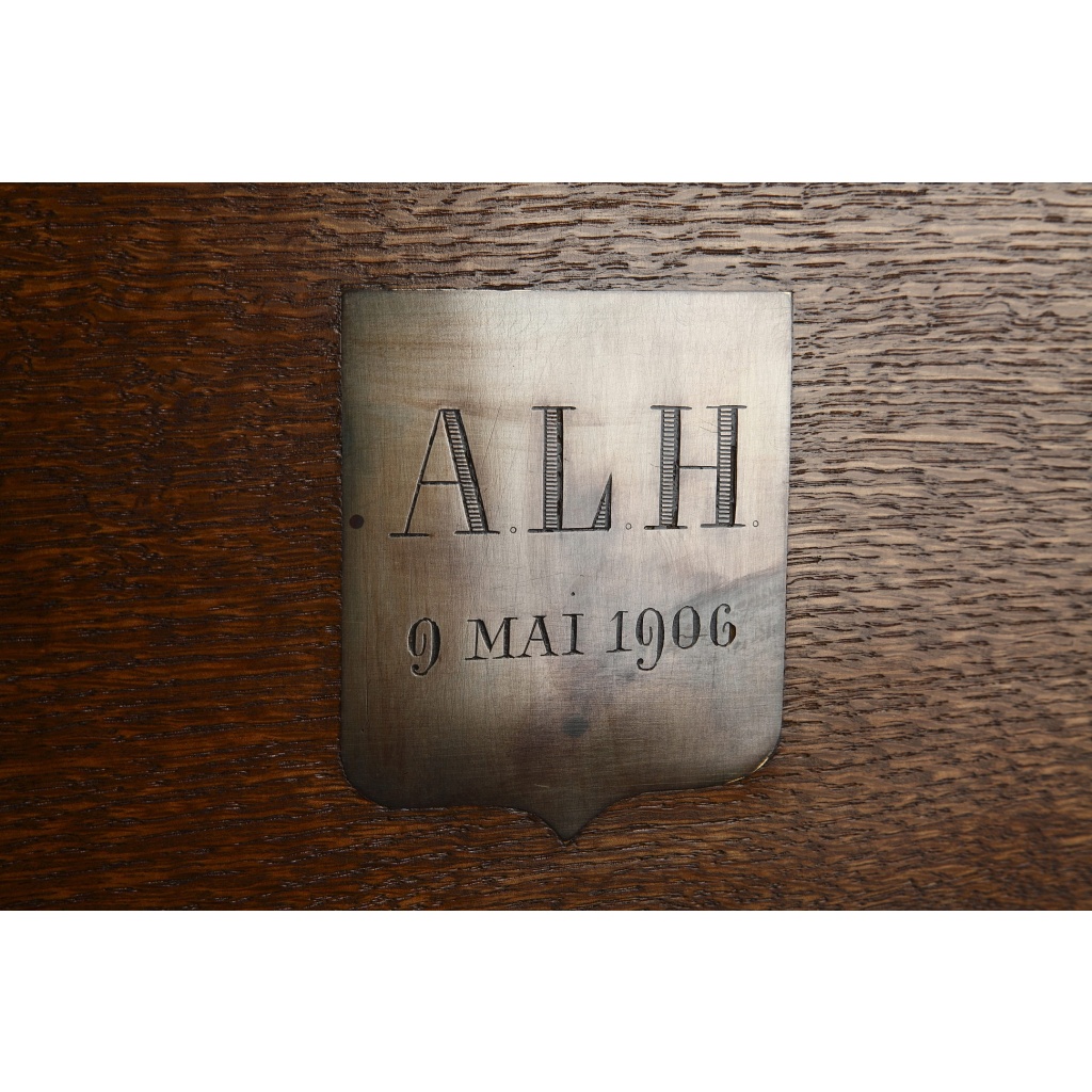 Surtout de table bronze argenté dans son coffre en chêne Fin XIXe 18