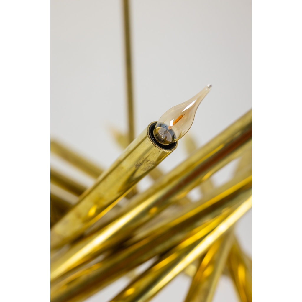 Paire de lustres à 24 lumières en laiton patiné. Années 1980. 6