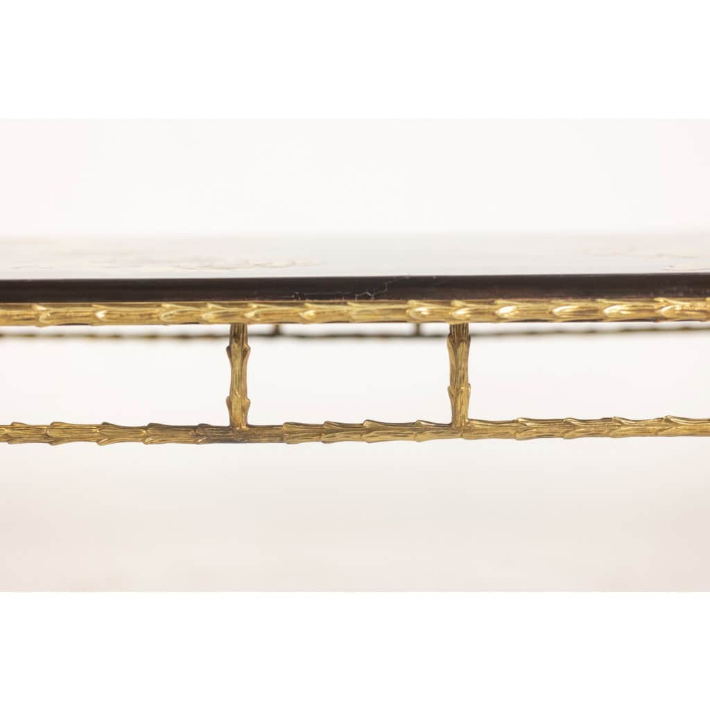 Maison Baguès. Table basse en bronze, laque noire, décor or. Circa 1970 7