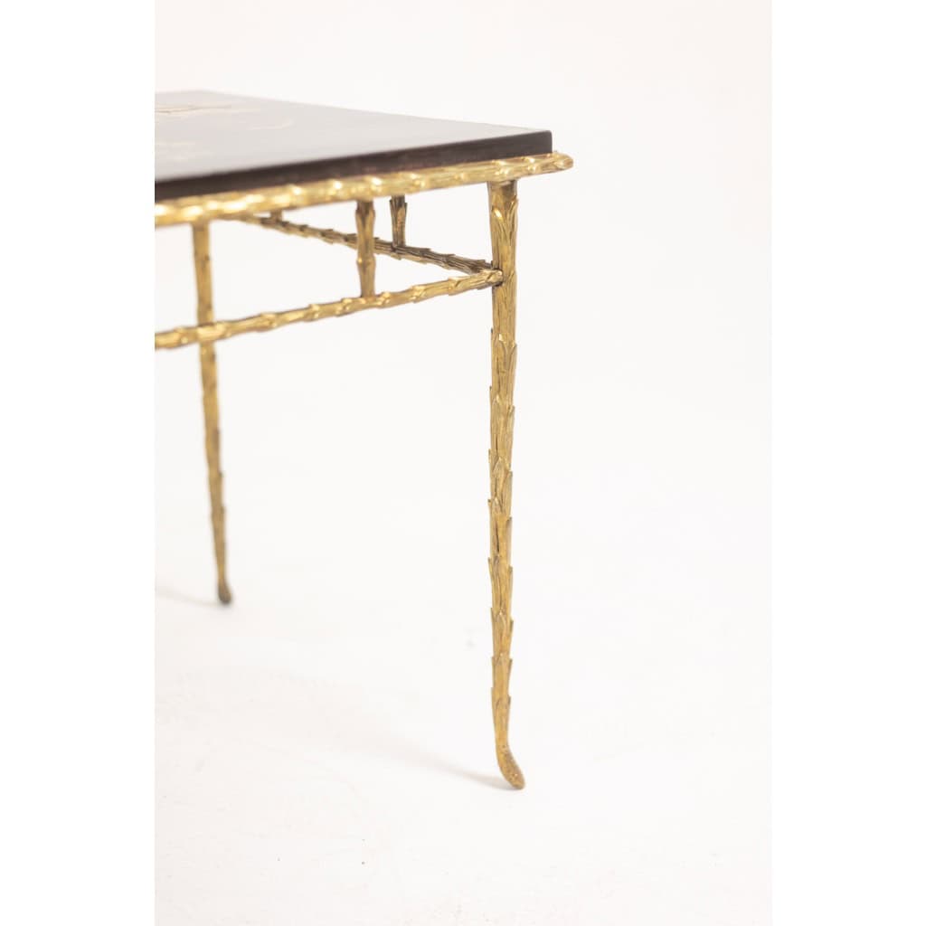 Maison Baguès. Table basse en bronze, laque noire, décor or. Circa 1970 9
