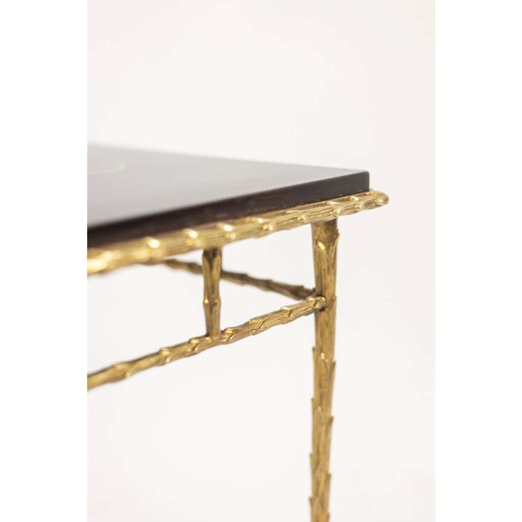 Maison Baguès. Table basse en bronze, laque noire, décor or. Circa 1970 13