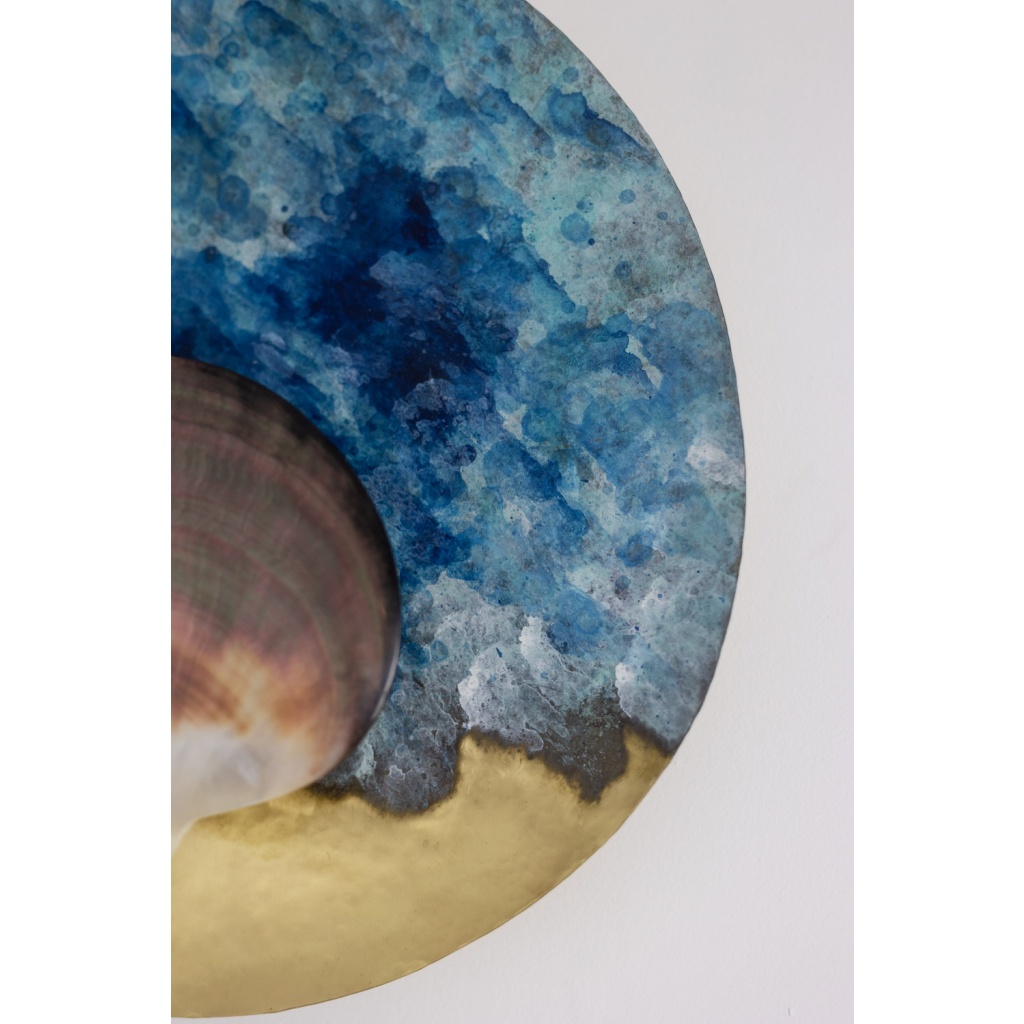 Paire d’appliques modèle « nacre noir ». Travail contemporain. 13