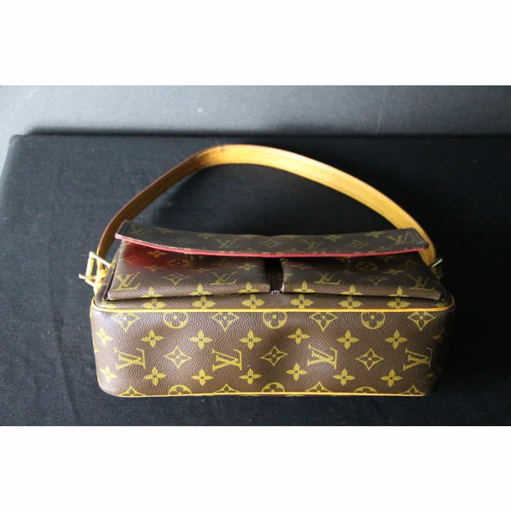 Sac Louis Vuitton Vivacité monogram porté épaule 11