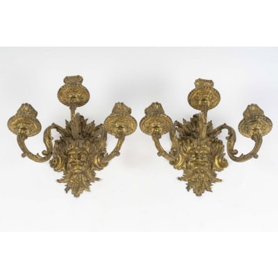 Paire d&rsquo;appliques de style Régence en bronze doré. XIXème siècle 3