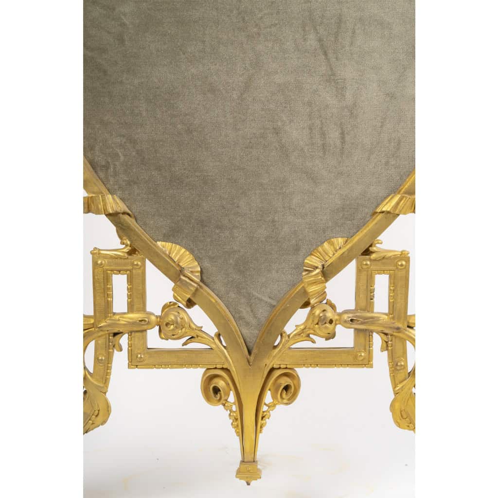 Devant de cheminée en bronze doré, circa 1870 6 Devant de cheminée en bronze doré, circa 1870 6