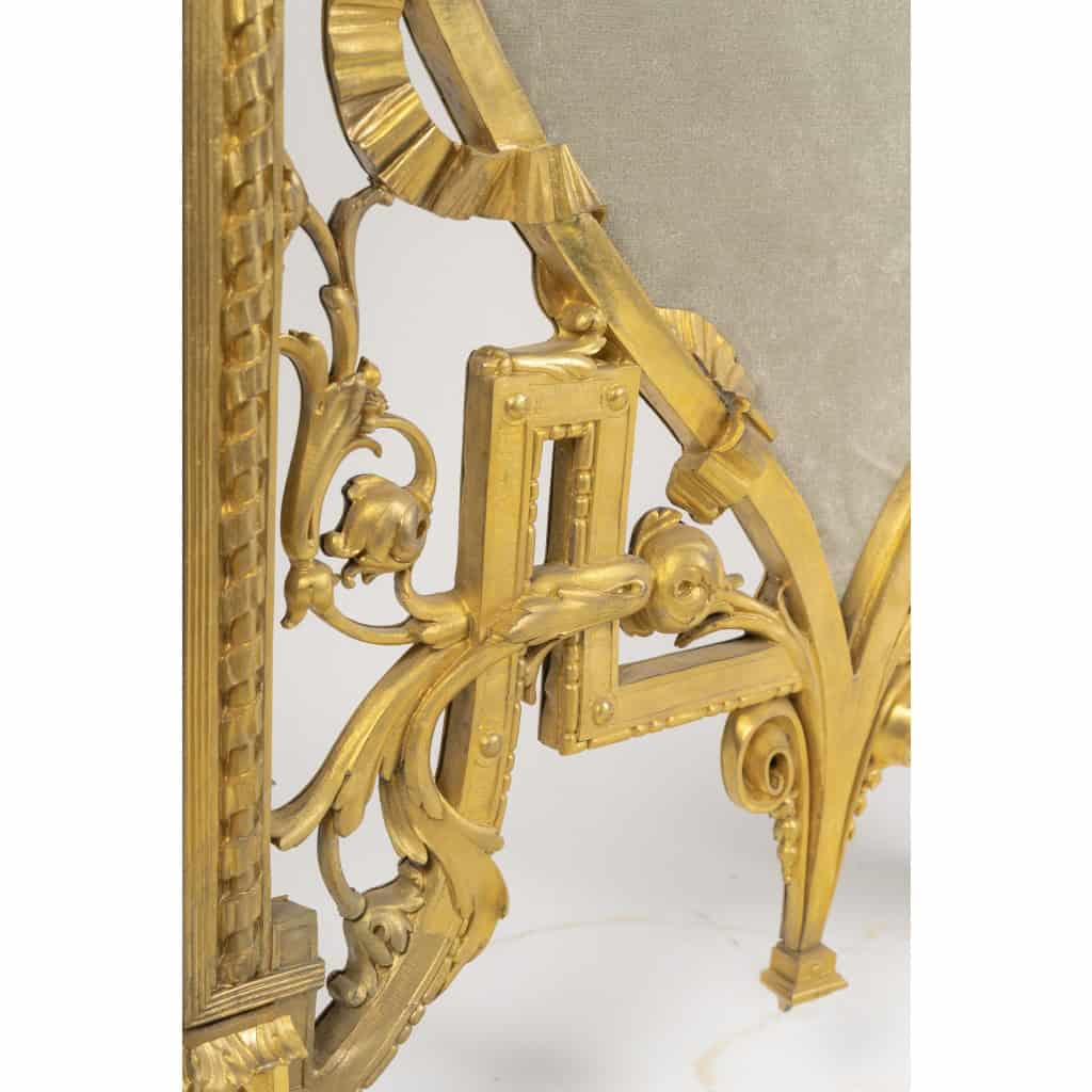 Devant de cheminée en bronze doré, circa 1870 9 Devant de cheminée en bronze doré, circa 1870 9