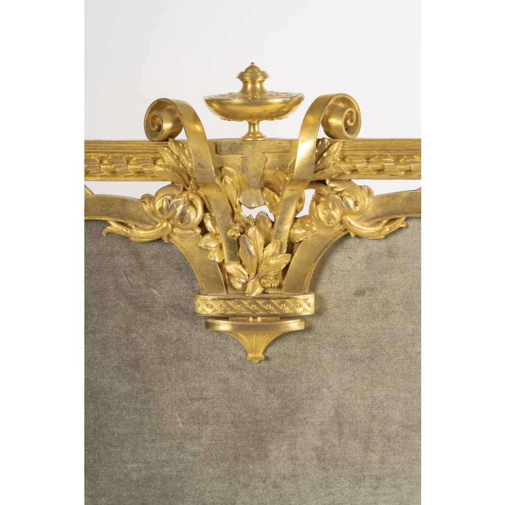 Devant de cheminée en bronze doré, circa 1870 10 Devant de cheminée en bronze doré, circa 1870 10