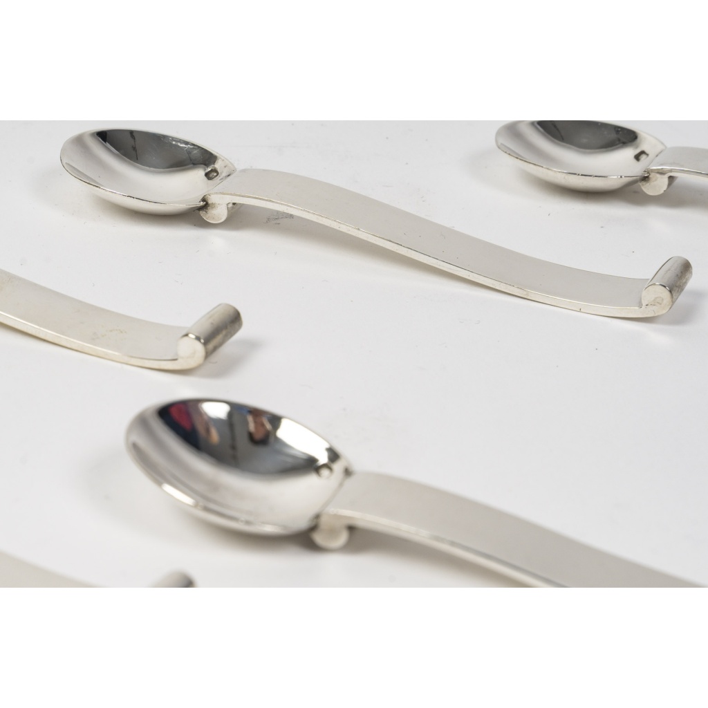4 cuillers à moka en argent massif Art Déco 3