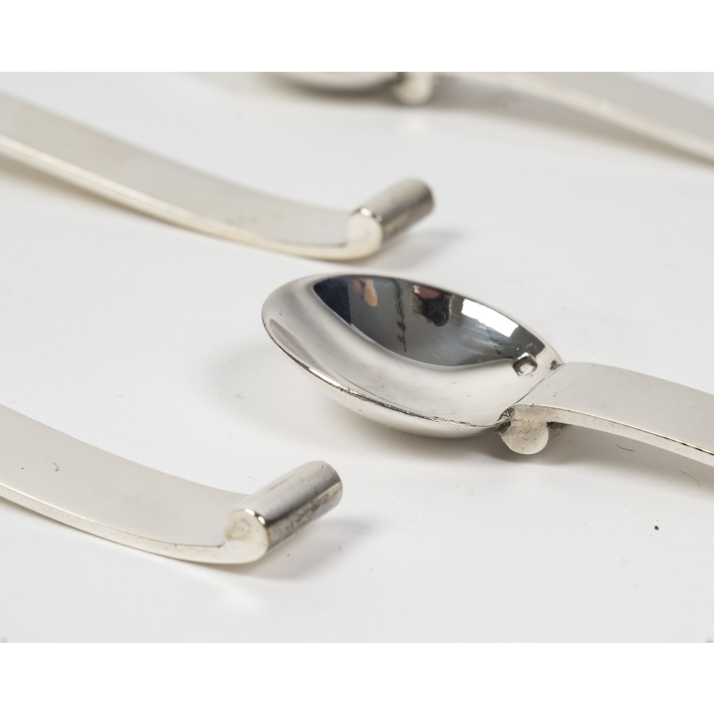 4 cuillers à moka en argent massif Art Déco 7