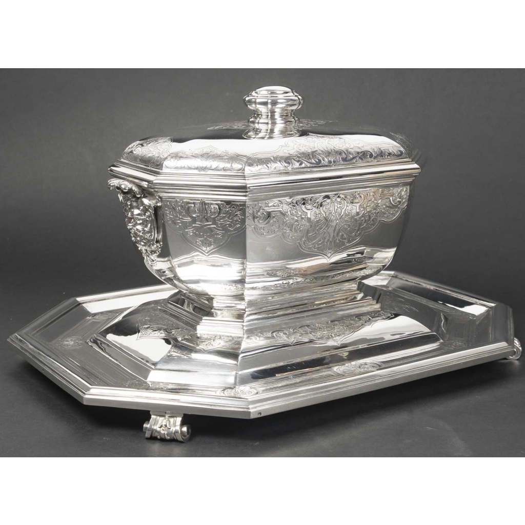 ORFEVRE BOIN TABURET – Terrine couverte et son présentoir en argent massif XIXe 3 ORFEVRE BOIN TABURET – Terrine couverte et son présentoir en argent massif XIXe 3