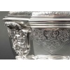 ORFEVRE BOIN TABURET – Terrine couverte et son présentoir en argent massif XIXe 29 ORFEVRE BOIN TABURET – Terrine couverte et son présentoir en argent massif XIXe 29