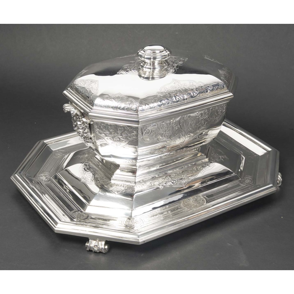 ORFEVRE BOIN TABURET – Terrine couverte et son présentoir en argent massif XIXe 5 ORFEVRE BOIN TABURET – Terrine couverte et son présentoir en argent massif XIXe 5
