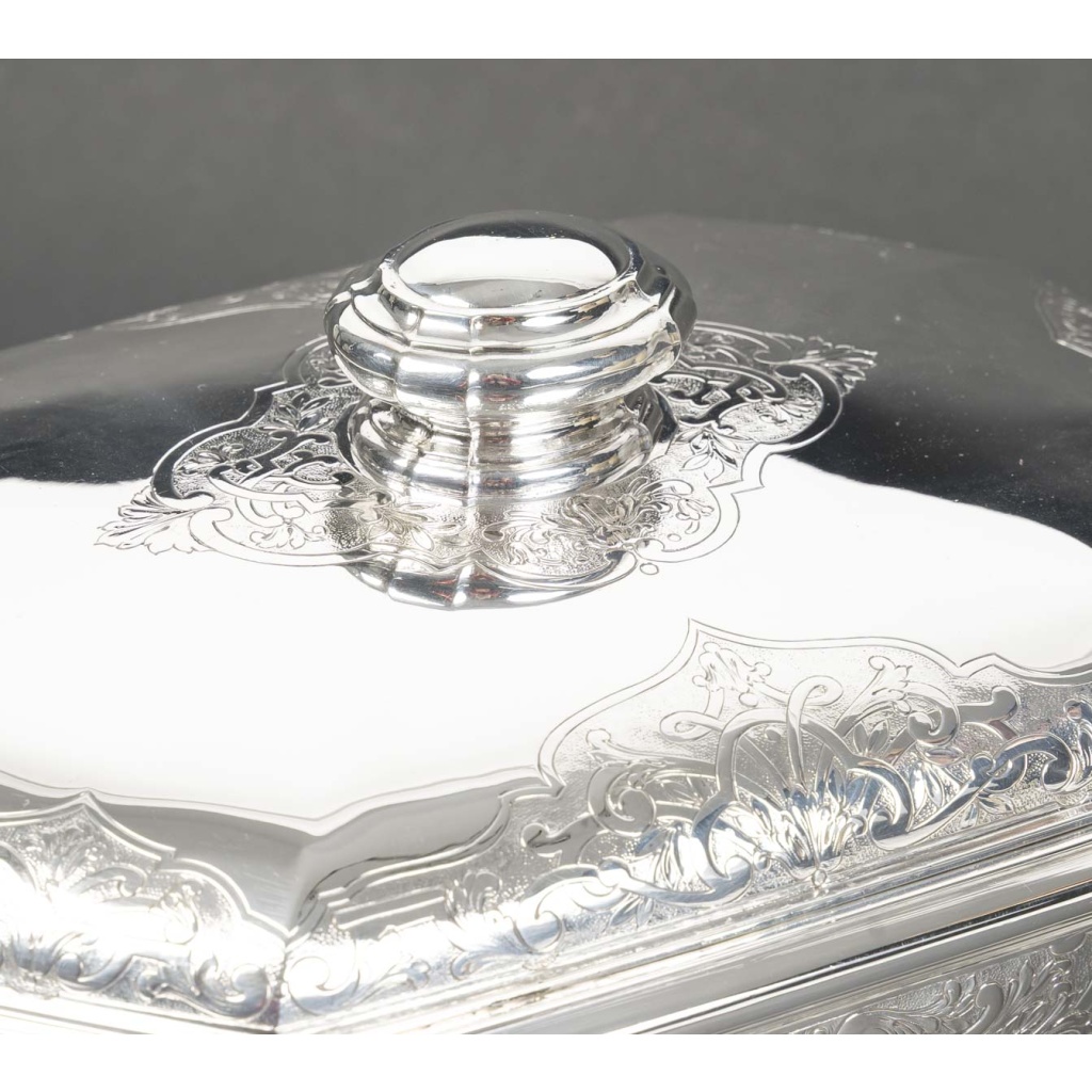 ORFEVRE BOIN TABURET – Terrine couverte et son présentoir en argent massif XIXe 6 ORFEVRE BOIN TABURET – Terrine couverte et son présentoir en argent massif XIXe 6