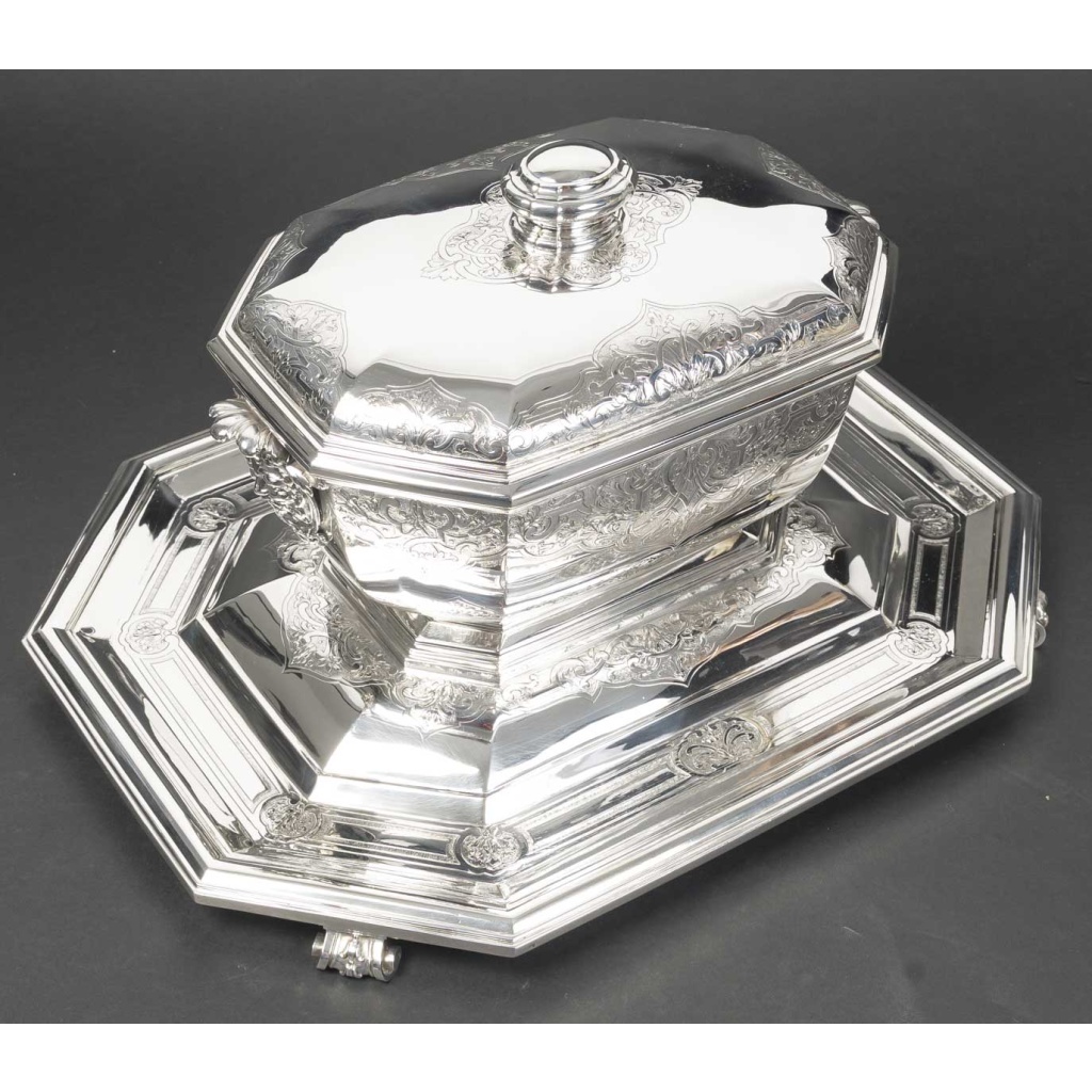 ORFEVRE BOIN TABURET – Terrine couverte et son présentoir en argent massif XIXe 7 ORFEVRE BOIN TABURET – Terrine couverte et son présentoir en argent massif XIXe 7