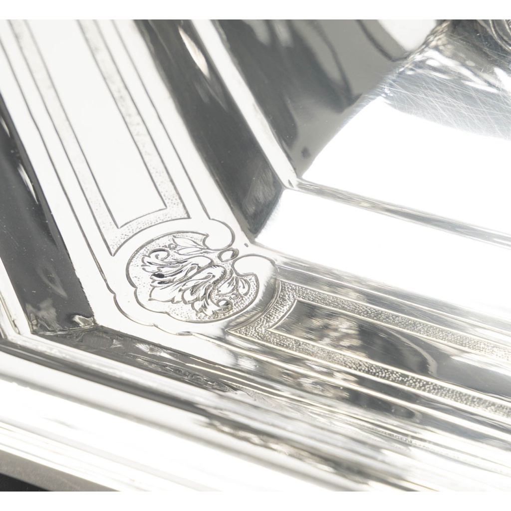 ORFEVRE BOIN TABURET – Terrine couverte et son présentoir en argent massif XIXe 8 ORFEVRE BOIN TABURET – Terrine couverte et son présentoir en argent massif XIXe 8