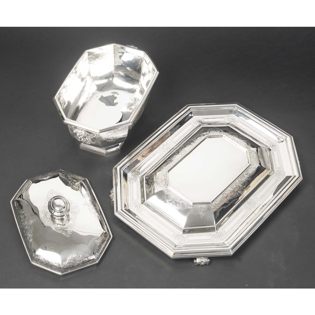 ORFEVRE BOIN TABURET – Terrine couverte et son présentoir en argent massif XIXe 12 ORFEVRE BOIN TABURET – Terrine couverte et son présentoir en argent massif XIXe 12